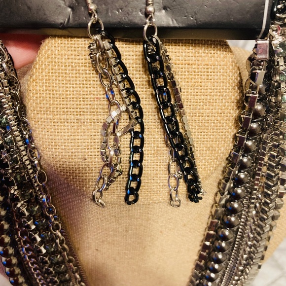 Fabulous long necklace - Picture 4 of 5